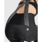 assos-uma-gt-eisenherz-ultraz-winter-s11-2-233115-f-sk7-w780-h554_8.webp
